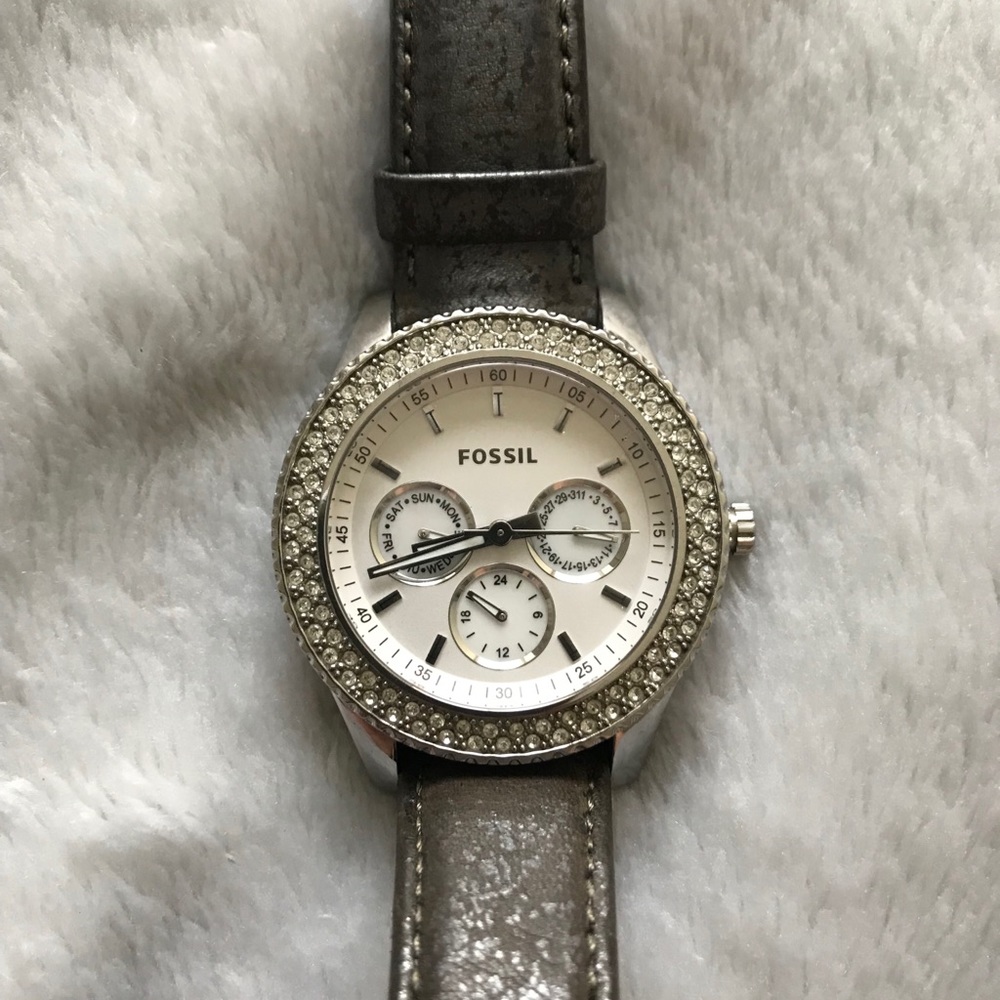 Fossil watch with genuine leather strap